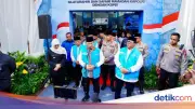 Kapolri Sambangi Buruh Jatim, Sampaikan Pesan Presiden Prabowo Soal Persatuan