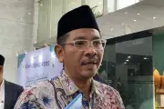 Klaim Dana Hibah Rp 1 Miliar dari Dirjen Bimas Islam Ternyata Hoaks AI