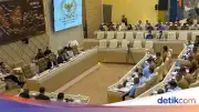 Komisi II DPR Gelar Rapat Kerja dengan Mendagri dan Otorita IKN Bahas Program 2026