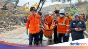 Korban Tewas Longsor Sampah Bantargebang Bertambah Jadi Lima Orang