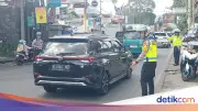 Lalu Lintas Wisata Lembang Ramai Lancar di H+1 Lebaran, Wisatawan Naik 50%