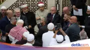PM Australia Anthony Albanese Diprotes di Masjid Lakemba Saat Idulfitri