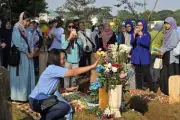 Vidies Gelar Aksi Sosial dan Doa Bersama di Hari Kelahiran Vidi Aldiano