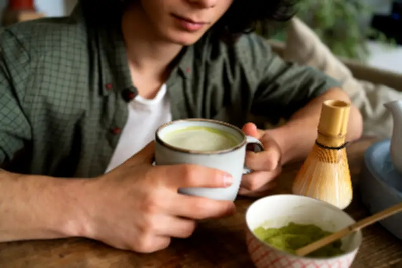 Studi Terbaru Ungkap Khasiat Matcha dalam Mengurangi Gejala Bersin Alergi