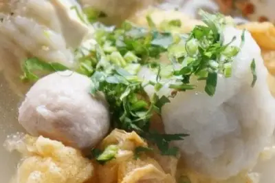 5 Rekomendasi Cuanki Enak Dekat Stasiun Bandung, Hangat dan Berkuah