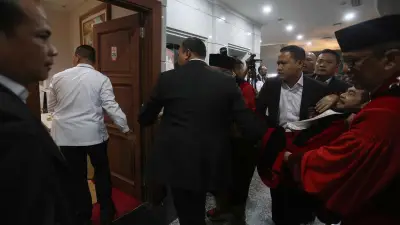 Anwar Usman Ungkap Penyebab Pingsan Usai Kirab Purnabakti di MK