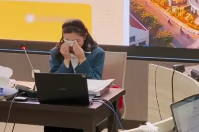 Ashanty Menangis Lega Setelah 3 Kali Ganti Judul, Akhirnya Lulus Ujian Tertutup S3