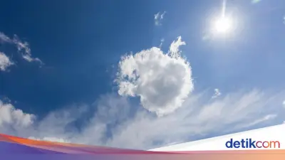 BMKG Jelaskan Alasan Hujan Deras Masih Guyur Jakarta di Awal Musim Kemarau