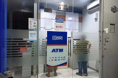BRI Perkenalkan Fitur Tarik Tunai Saldo GoPay di ATM, Dukung Inklusi Keuangan