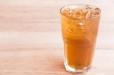 Dampak Minum Es Teh Tiap Hari bagi Kesehatan Tubuh yang Perlu Diwaspadai