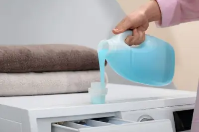 Detergen Cair vs Bubuk vs Kapsul: Mana yang Lebih Unggul?