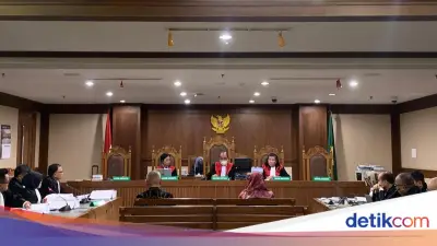 Dua Mantan Pejabat Pertamina Dituntut Penjara atas Kasus Korupsi Pengadaan LNG