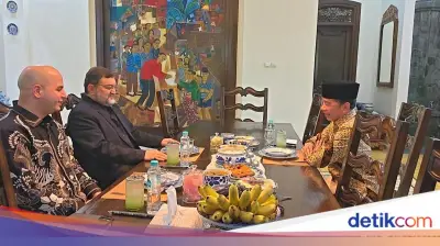 Dubes Iran Sambangi Jokowi di Solo, Dijamu Lontong Sayur hingga Nasi Goreng