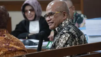 Eks Pimpinan KPK Jadi Ahli di Sidang Kasus LNG, Tegaskan Niat Jahat Harus Terbukti