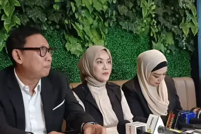 Elma Theana Ancang-ancang Tempuh Jalur Hukum Lawan Hoaks Perceraian Sonny Septian