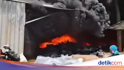 Gudang Onderdil Motor di Bogor Hangus Terbakar, Diduga Akibat Korsleting Listrik