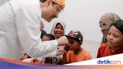 Gus Ipul Tinjau Sekolah Rakyat Sigi, Pastikan Laptop untuk Belajar Siswa