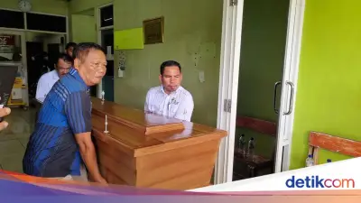 Jenazah Mia Citra Korban Kecelakaan Kereta di Bekasi Dipulangkan ke Ngawi