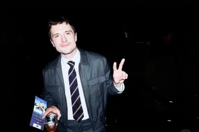 Josh Hutcherson Ungkap Alasan Keluar dari Media Sosial Usai Dihujat Swifties