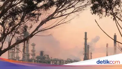 Kebakaran Hebat di Kilang Minyak Australia, Produksi Solar dan Jet Terancam