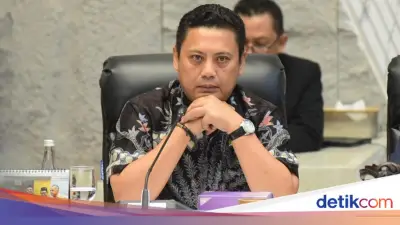 Komisi V DPR Usul Pemisahan Jalur KRL dan Kereta Jarak Jauh