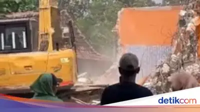 Mantan Istri Mau Nikah Lagi, Pria di Pati Robohkan Rumah yang Pernah Ditinggali Bersama