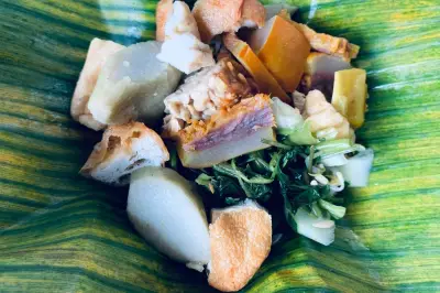 Moncong Sapi Jadi Hidangan Lezat, Ini Rujak Cingur Khas Surabaya