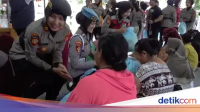 Polwan Polda Metro Jaya Peringati Hari Kartini dengan Baksos dan Edukasi Perempuan