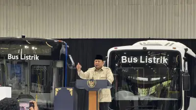 Prabowo Targetkan Produksi Massal Mobil Sedan Listrik Indonesia pada 2028