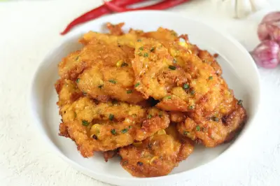 Rahasia Warteg Bikin Dadar Jagung Kriuk Seharian, Modal Tepung Beras