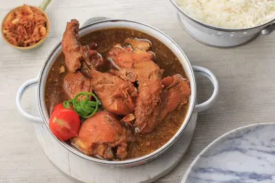 Resep Semur Ayam Kuah Kental, Bumbu Meresap Sampai ke Tulang