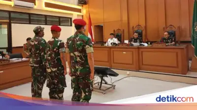 Sidang Pembunuhan Kacab Bank: Hakim Soroti Perbedaan Lengan Seragam 3 Prajurit TNI