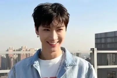 Ten NCT Pastikan Keluar dari SM Entertainment, Ungkap Perasaan Lewat Surat