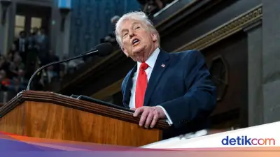 Trump Pecat Jaksa Agung Pam Bondi Usai Kritik Soal Penanganan Kasus Epstein