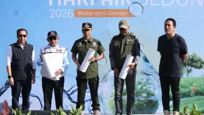 Wamen LH Ajak Warga Cegah Banjir Jabodetabek dengan Bantuan Pipa Biopori