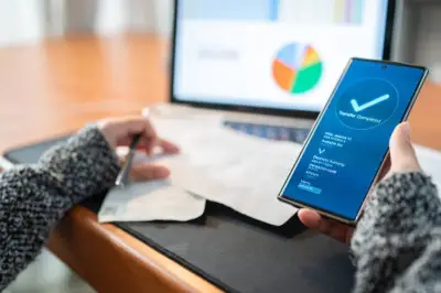 Waspada Pinjol Ilegal, OJK Rilis Daftar Layanan Pinjaman Online Legal April 2026