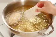 7 Tips Memasak Sehat: Kurangi Minyak Goreng Tanpa Bikin Masakan Hambar