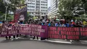 Aksi Solidaritas untuk Andrie Yunus Bergema di Depan Mahkamah Konstitusi