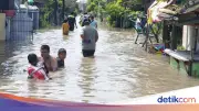 Banjir Tengah Malam Rendam 14 Desa di Sukoharjo, Warga Terpaksa Mengungsi