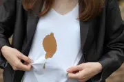 Cara Ampuh Hilangkan Noda Kopi di Baju Putih dengan Bahan Dapur