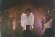 Dan Reed Kembali Kritik Hollywood Abaikan Kontroversi Michael Jackson