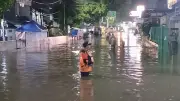 Hujan Deras Banjiri Tangsel, Sejumlah Titik Tergenang