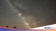Hujan Meteor Lyrids April 2026: Waktu Puncak dan Panduan Menyaksikannya
