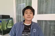 Iqbaal Ramadhan Ungkap Rahasia Es Teh Tawar di Set Film Monster Pabrik Rambut