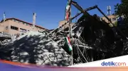 Iran Serukan Rantai Manusia Lindungi Infrastruktur dari Ancaman Bom Trump
