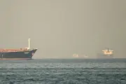 Iran Tutup Kembali Selat Hormuz, Respons Ketegangan dengan AS-Israel