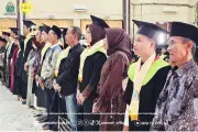 Kisah Romli, Anak Petani yang Pernah Kesulitan Bayar UKT Kini Jadi Wisudawan