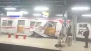 KRL Hancur Ditabrak KA Argo Bromo di Bekasi, Penumpang Luka Berjatuhan