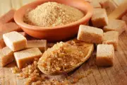 Kurma vs Gula Merah: Mana Pemanis Alami Terbaik untuk Program Diet?