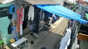 Maling Gasak Ponsel di Jaksel Saat Korban Tertidur Pulas, Aksi Terekam CCTV dan Viral